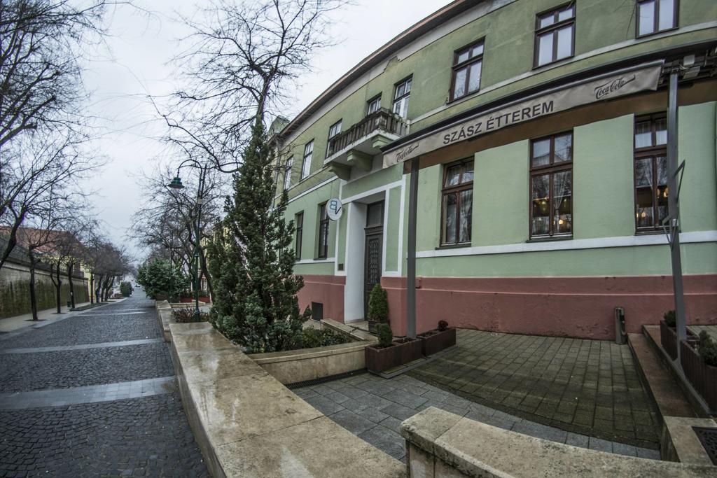 Hotel Belvárosi Vendégház Szekszárd Exterior foto